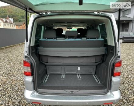 Сірий Фольксваген Мультиван, об'ємом двигуна 2.5 л та пробігом 316 тис. км за 14500 $, фото 5 на Automoto.ua