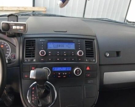 Сірий Фольксваген Мультиван, об'ємом двигуна 2.5 л та пробігом 230 тис. км за 7900 $, фото 5 на Automoto.ua