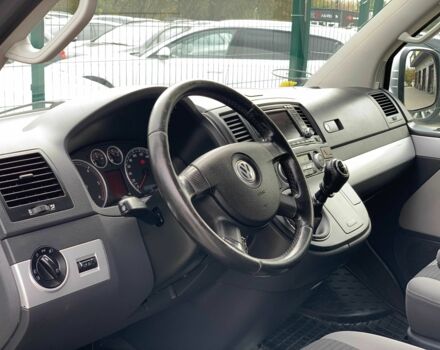 Серый Фольксваген Мультиван, объемом двигателя 2.5 л и пробегом 352 тыс. км за 14455 $, фото 8 на Automoto.ua