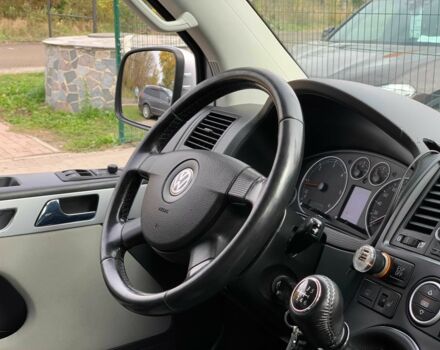 Серый Фольксваген Мультиван, объемом двигателя 2.5 л и пробегом 352 тыс. км за 14455 $, фото 17 на Automoto.ua