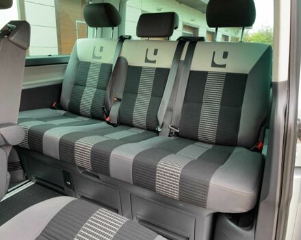 Серый Фольксваген Мультиван, объемом двигателя 2.5 л и пробегом 352 тыс. км за 14455 $, фото 12 на Automoto.ua