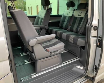 Серый Фольксваген Мультиван, объемом двигателя 2.5 л и пробегом 352 тыс. км за 14455 $, фото 11 на Automoto.ua