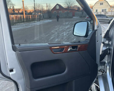 Сірий Фольксваген Мультиван, об'ємом двигуна 3.2 л та пробігом 370 тис. км за 17700 $, фото 16 на Automoto.ua