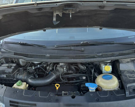 Сірий Фольксваген Мультиван, об'ємом двигуна 3.2 л та пробігом 370 тис. км за 17700 $, фото 21 на Automoto.ua