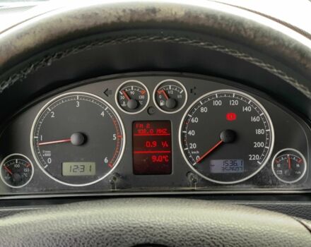 Серый Фольксваген Мультиван, объемом двигателя 2.5 л и пробегом 352 тыс. км за 14455 $, фото 20 на Automoto.ua