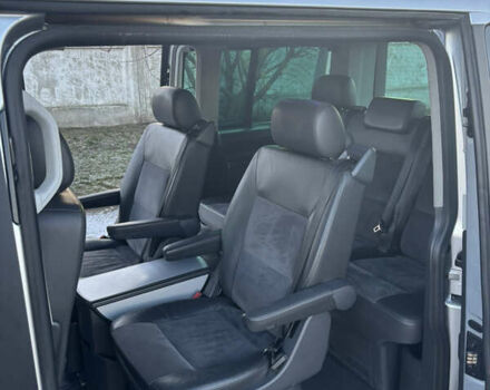 Сірий Фольксваген Мультиван, об'ємом двигуна 3.2 л та пробігом 370 тис. км за 17700 $, фото 8 на Automoto.ua