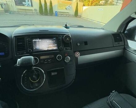 Сірий Фольксваген Мультиван, об'ємом двигуна 2.46 л та пробігом 550 тис. км за 10500 $, фото 5 на Automoto.ua