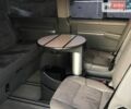 Сірий Фольксваген Мультиван, об'ємом двигуна 2.46 л та пробігом 360 тис. км за 17000 $, фото 3 на Automoto.ua