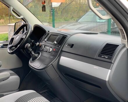 Серый Фольксваген Мультиван, объемом двигателя 2.5 л и пробегом 352 тыс. км за 14455 $, фото 16 на Automoto.ua