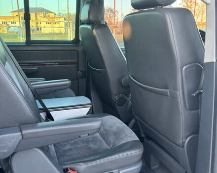 Сірий Фольксваген Мультиван, об'ємом двигуна 3.2 л та пробігом 370 тис. км за 17700 $, фото 3 на Automoto.ua