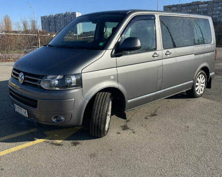 Сірий Фольксваген Мультиван, об'ємом двигуна 2 л та пробігом 291 тис. км за 21300 $, фото 1 на Automoto.ua