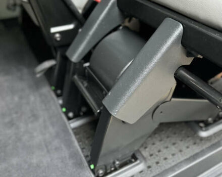 Серый Фольксваген Мультиван, объемом двигателя 1.97 л и пробегом 300 тыс. км за 14400 $, фото 39 на Automoto.ua