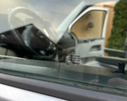 Серый Фольксваген Мультиван, объемом двигателя 1.97 л и пробегом 300 тыс. км за 14400 $, фото 29 на Automoto.ua