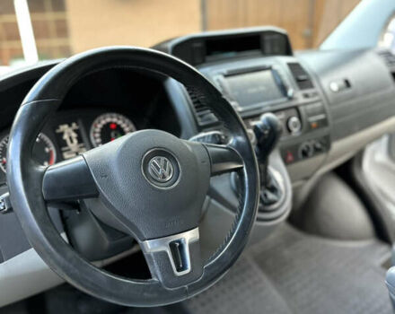 Серый Фольксваген Мультиван, объемом двигателя 1.97 л и пробегом 300 тыс. км за 14400 $, фото 34 на Automoto.ua