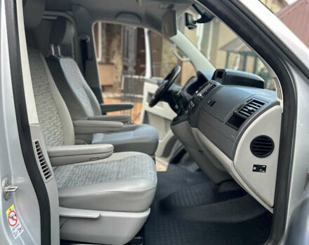 Серый Фольксваген Мультиван, объемом двигателя 1.97 л и пробегом 300 тыс. км за 14400 $, фото 25 на Automoto.ua