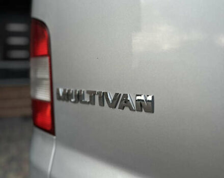 Серый Фольксваген Мультиван, объемом двигателя 1.97 л и пробегом 300 тыс. км за 14400 $, фото 16 на Automoto.ua