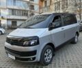 Сірий Фольксваген Мультиван, об'ємом двигуна 2 л та пробігом 285 тис. км за 9000 $, фото 5 на Automoto.ua