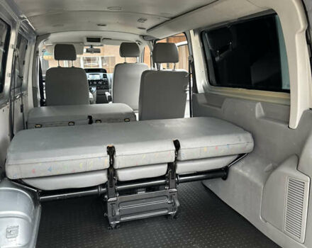 Серый Фольксваген Мультиван, объемом двигателя 1.97 л и пробегом 300 тыс. км за 14400 $, фото 36 на Automoto.ua