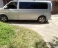Сірий Фольксваген Мультиван, об'ємом двигуна 2 л та пробігом 180 тис. км за 20700 $, фото 2 на Automoto.ua