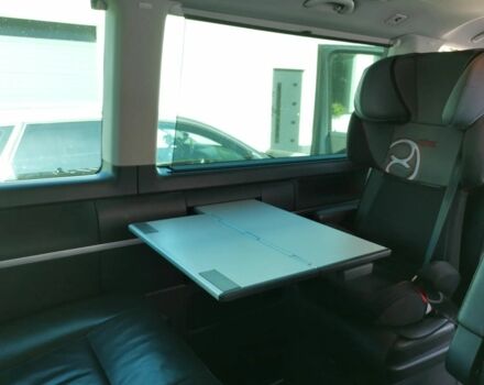 Сірий Фольксваген Мультиван, об'ємом двигуна 2 л та пробігом 212 тис. км за 8100 $, фото 12 на Automoto.ua