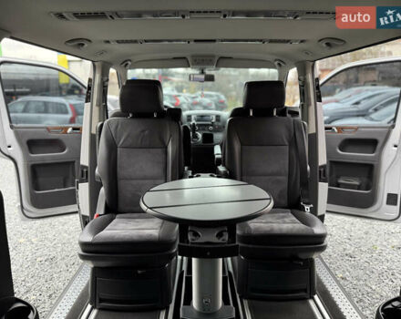 Серый Фольксваген Мультиван, объемом двигателя 1.98 л и пробегом 198 тыс. км за 22000 $, фото 36 на Automoto.ua