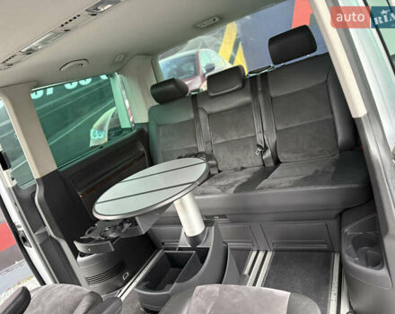 Серый Фольксваген Мультиван, объемом двигателя 1.98 л и пробегом 198 тыс. км за 22000 $, фото 57 на Automoto.ua