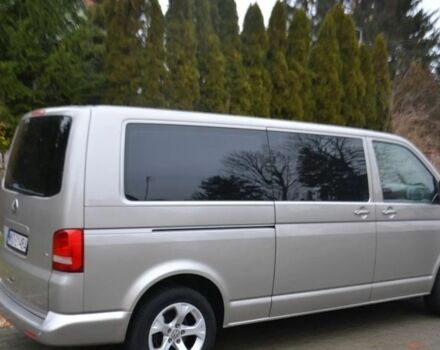 Серый Фольксваген Мультиван, объемом двигателя 2 л и пробегом 198 тыс. км за 8800 $, фото 2 на Automoto.ua