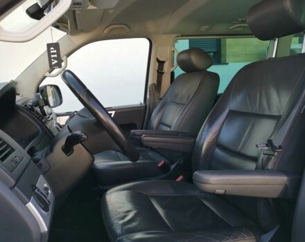 Сірий Фольксваген Мультиван, об'ємом двигуна 2 л та пробігом 212 тис. км за 8200 $, фото 9 на Automoto.ua