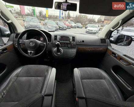 Серый Фольксваген Мультиван, объемом двигателя 1.97 л и пробегом 199 тыс. км за 21700 $, фото 23 на Automoto.ua