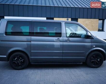 Сірий Фольксваген Мультиван, об'ємом двигуна 1.98 л та пробігом 212 тис. км за 15500 $, фото 3 на Automoto.ua