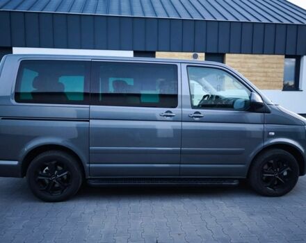 Сірий Фольксваген Мультиван, об'ємом двигуна 2 л та пробігом 212 тис. км за 8200 $, фото 3 на Automoto.ua