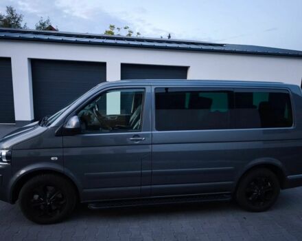 Сірий Фольксваген Мультиван, об'ємом двигуна 2 л та пробігом 212 тис. км за 8200 $, фото 4 на Automoto.ua