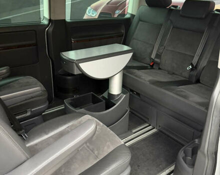 Серый Фольксваген Мультиван, объемом двигателя 1.97 л и пробегом 199 тыс. км за 21700 $, фото 21 на Automoto.ua