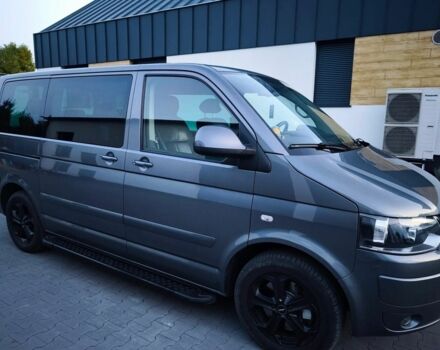 Сірий Фольксваген Мультиван, об'ємом двигуна 2 л та пробігом 212 тис. км за 8200 $, фото 2 на Automoto.ua