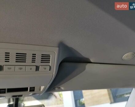 Сірий Фольксваген Мультиван, об'ємом двигуна 1.98 л та пробігом 212 тис. км за 15500 $, фото 15 на Automoto.ua