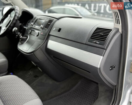 Серый Фольксваген Мультиван, объемом двигателя 1.97 л и пробегом 239 тыс. км за 24500 $, фото 37 на Automoto.ua