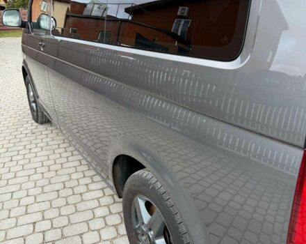 Сірий Фольксваген Мультиван, об'ємом двигуна 2 л та пробігом 253 тис. км за 9500 $, фото 6 на Automoto.ua