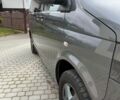 Сірий Фольксваген Мультиван, об'ємом двигуна 2 л та пробігом 253 тис. км за 8500 $, фото 2 на Automoto.ua