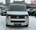 Серый Фольксваген Мультиван, объемом двигателя 1.97 л и пробегом 239 тыс. км за 24500 $, фото 1 на Automoto.ua