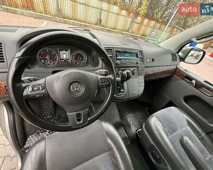 Сірий Фольксваген Мультиван, об'ємом двигуна 1.97 л та пробігом 224 тис. км за 23500 $, фото 19 на Automoto.ua