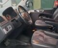 Сірий Фольксваген Мультиван, об'ємом двигуна 1.98 л та пробігом 177 тис. км за 24700 $, фото 19 на Automoto.ua