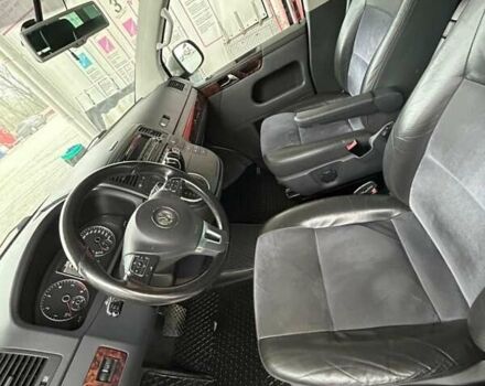 Сірий Фольксваген Мультиван, об'ємом двигуна 1.97 л та пробігом 224 тис. км за 23500 $, фото 23 на Automoto.ua