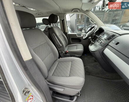 Серый Фольксваген Мультиван, объемом двигателя 1.97 л и пробегом 239 тыс. км за 24500 $, фото 38 на Automoto.ua