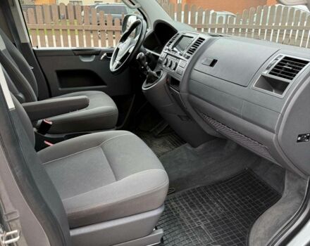 Сірий Фольксваген Мультиван, об'ємом двигуна 2 л та пробігом 253 тис. км за 9500 $, фото 14 на Automoto.ua