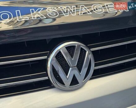 Серый Фольксваген Мультиван, объемом двигателя 1.97 л и пробегом 235 тыс. км за 19499 $, фото 8 на Automoto.ua