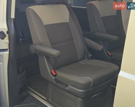 Серый Фольксваген Мультиван, объемом двигателя 1.97 л и пробегом 235 тыс. км за 19499 $, фото 62 на Automoto.ua