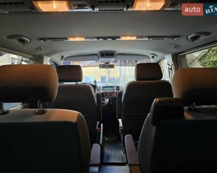 Серый Фольксваген Мультиван, объемом двигателя 1.97 л и пробегом 235 тыс. км за 19499 $, фото 65 на Automoto.ua