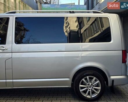 Серый Фольксваген Мультиван, объемом двигателя 1.97 л и пробегом 235 тыс. км за 19499 $, фото 19 на Automoto.ua