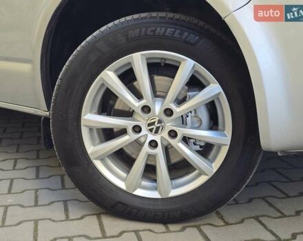 Серый Фольксваген Мультиван, объемом двигателя 1.97 л и пробегом 235 тыс. км за 19499 $, фото 4 на Automoto.ua