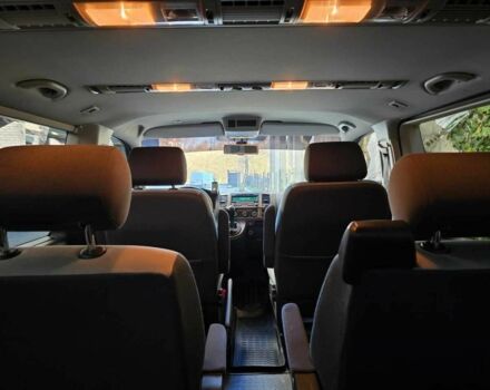 Серый Фольксваген Мультиван, объемом двигателя 1.97 л и пробегом 235 тыс. км за 19499 $, фото 22 на Automoto.ua